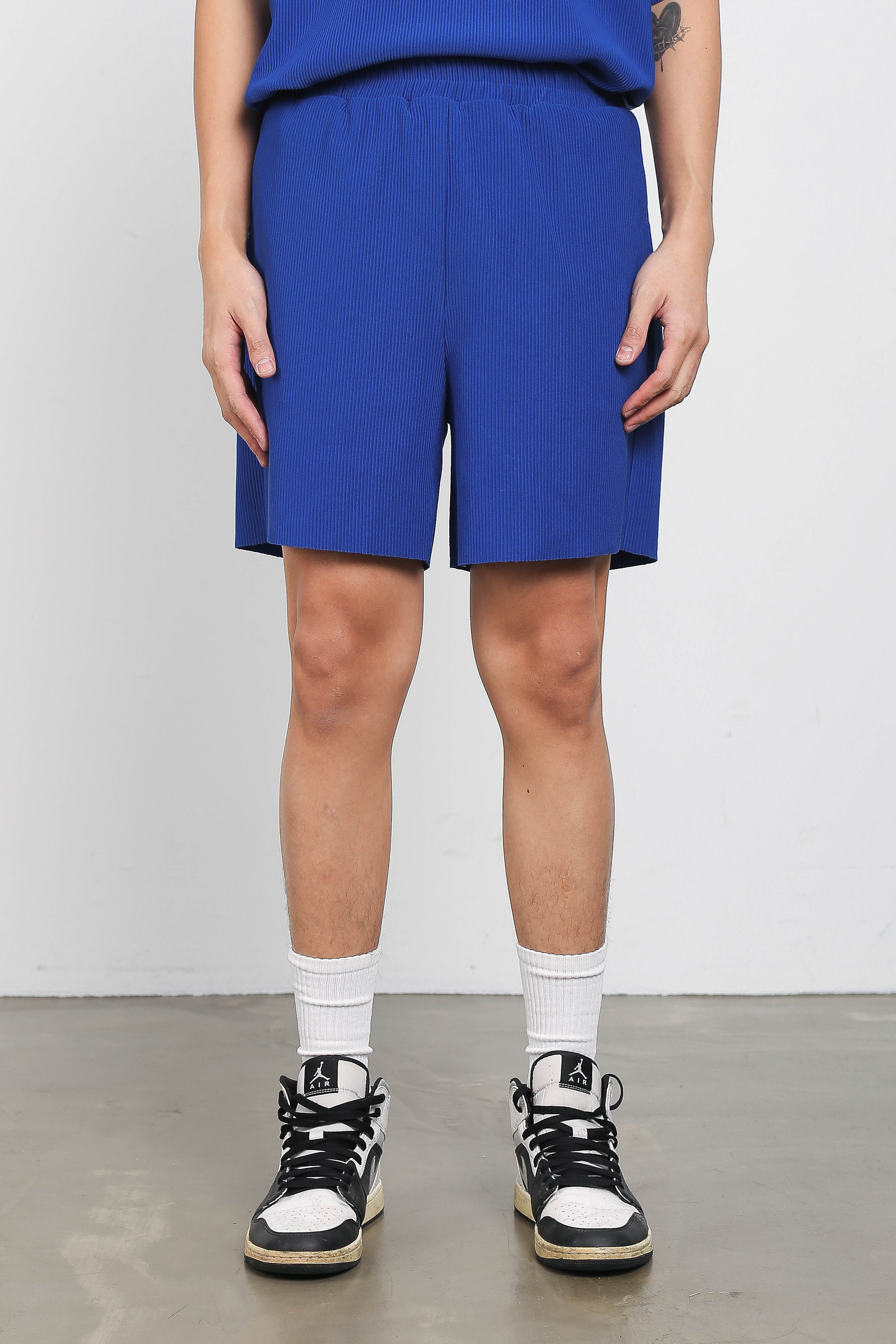 TOMMY TEXTURED SHORTS (COBALT) 