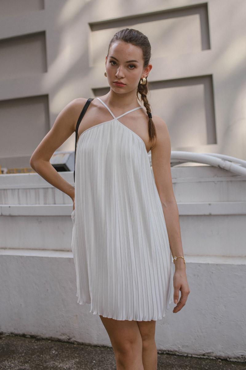 PET PLEATED SWING DRESS (WHITE)