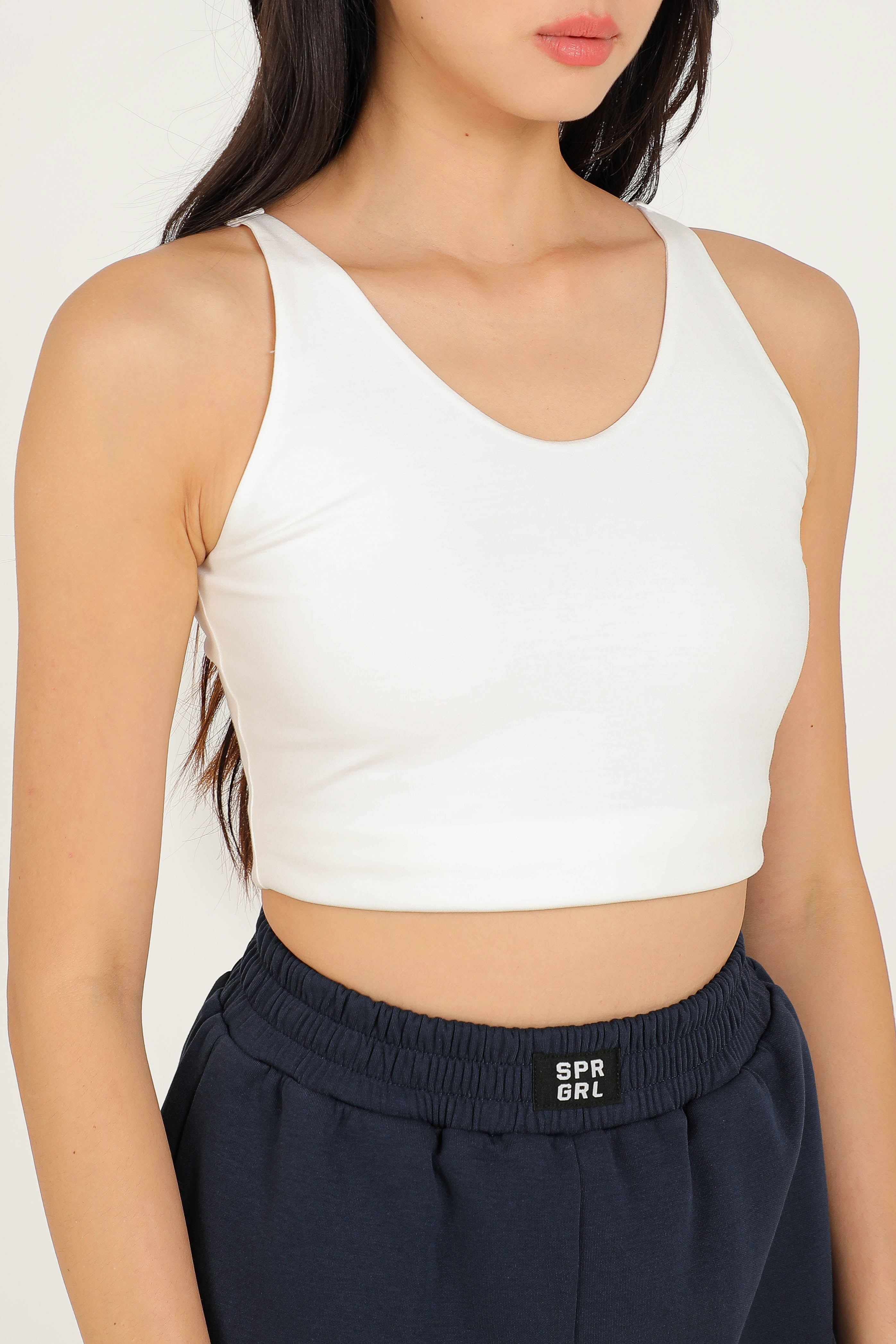 URIKIA U-NECK TOP (WHITE)