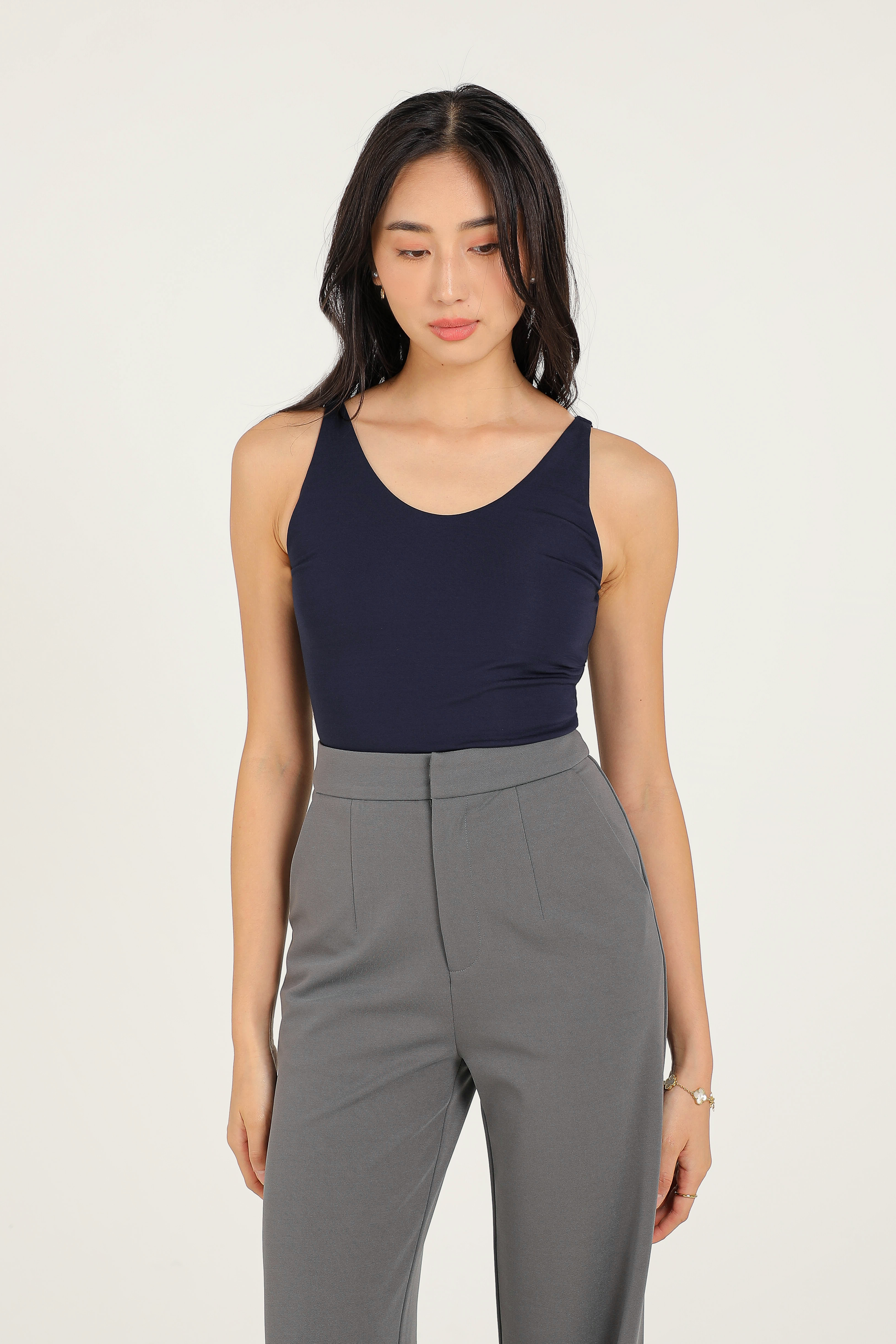 URIKIA U-NECK TOP (NAVY)