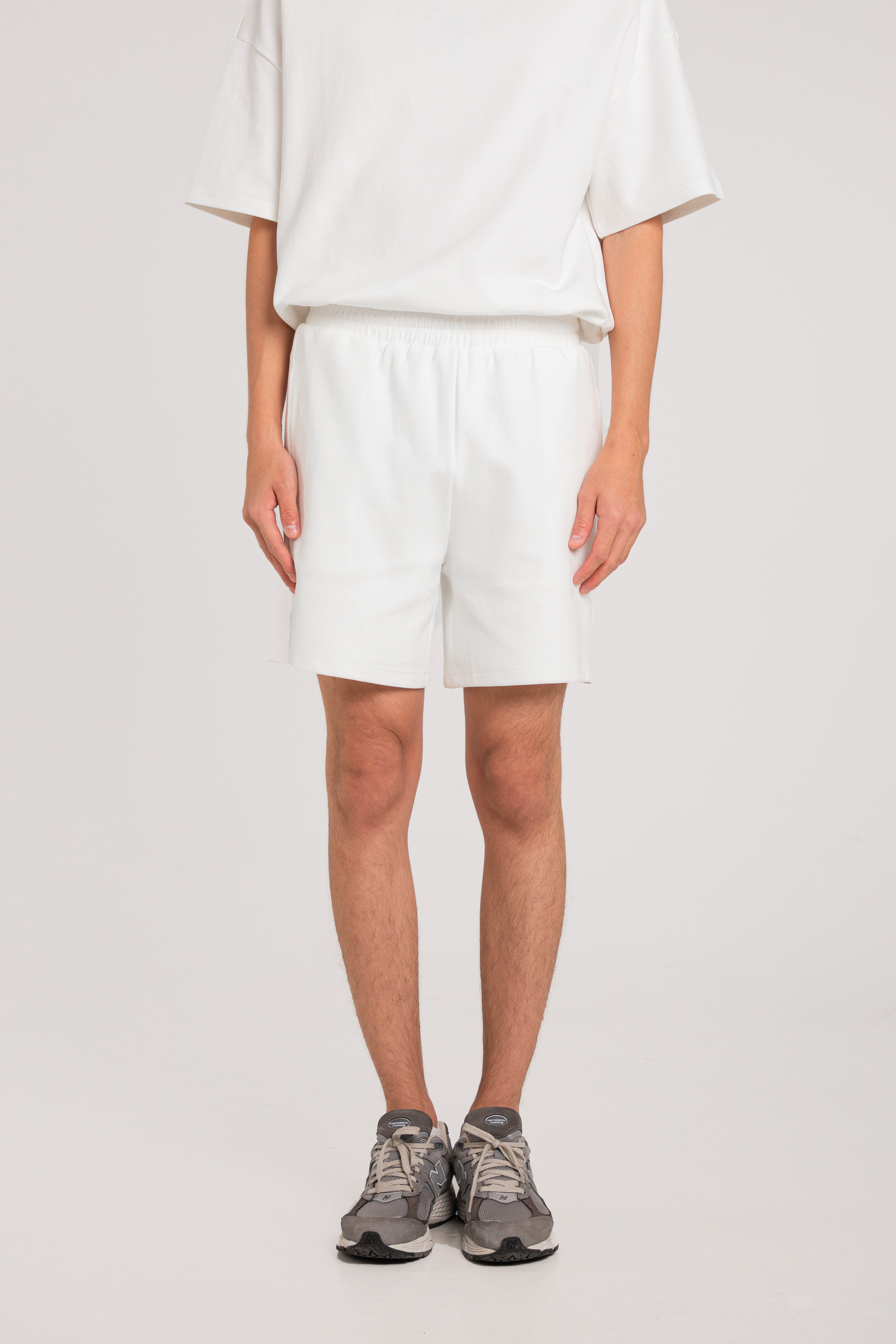 JONES RELAXED SHORTS (WHITE)