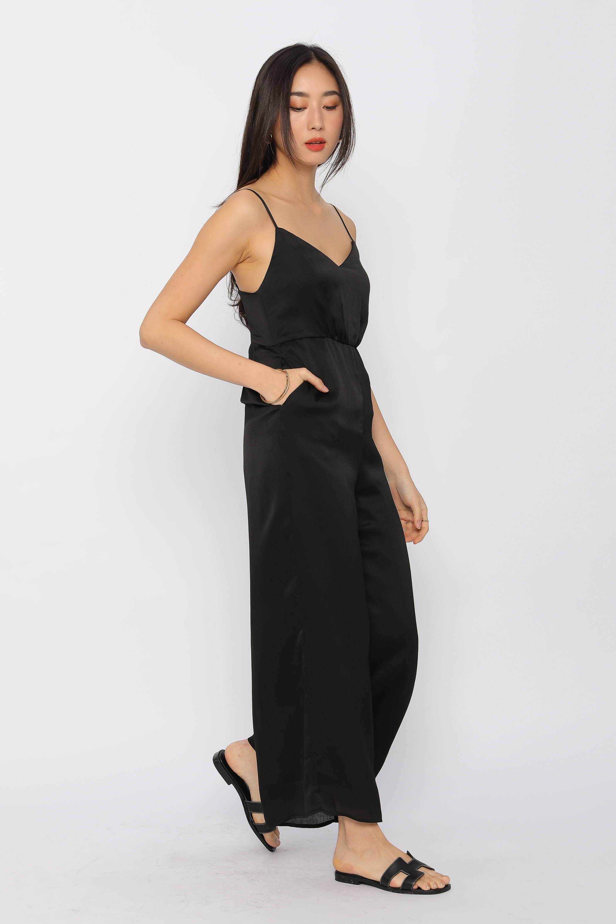 TESS TEXTURED JUMPSUIT (BLACK)