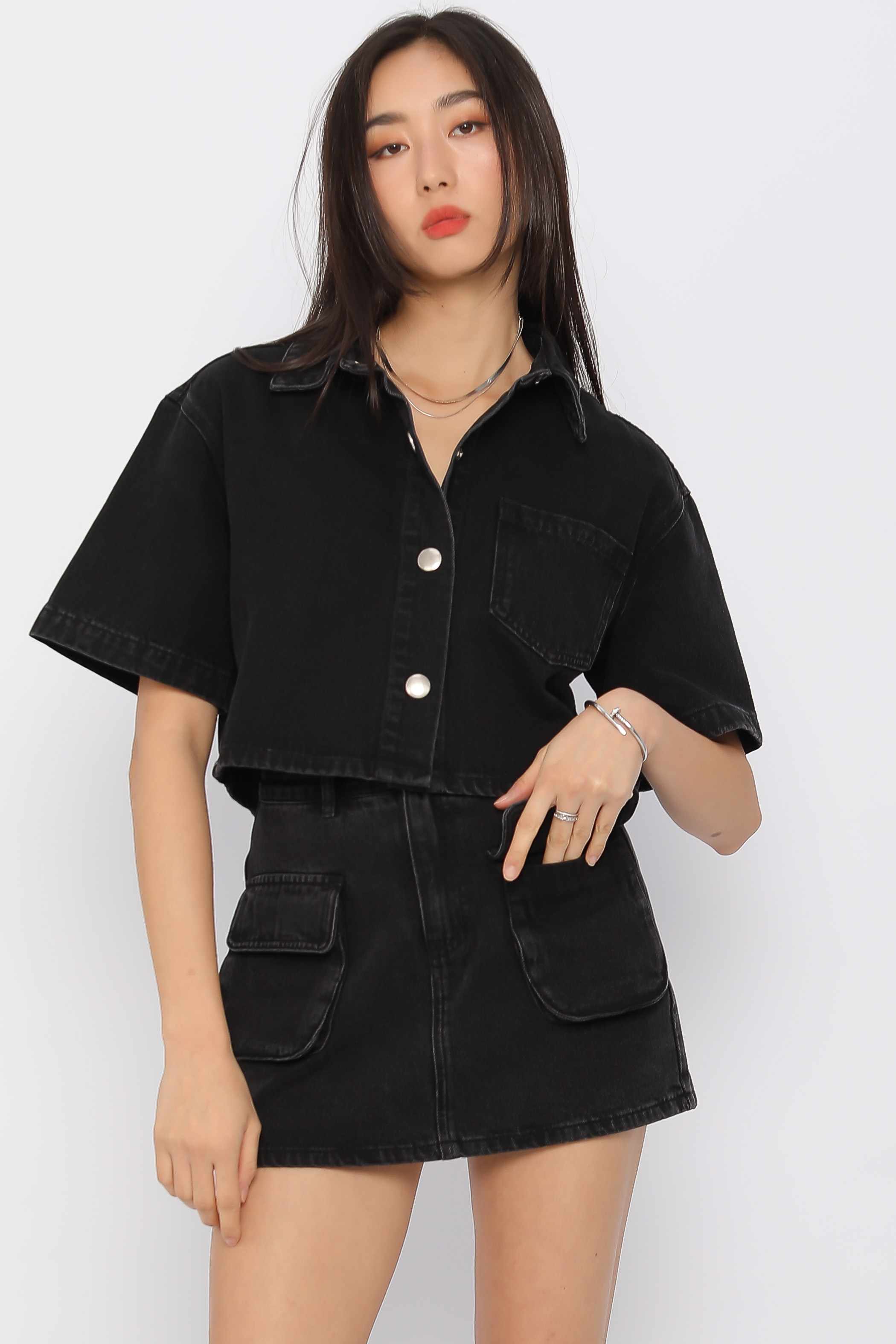 DONNA DENIM CROP SHIRT (BLACK)