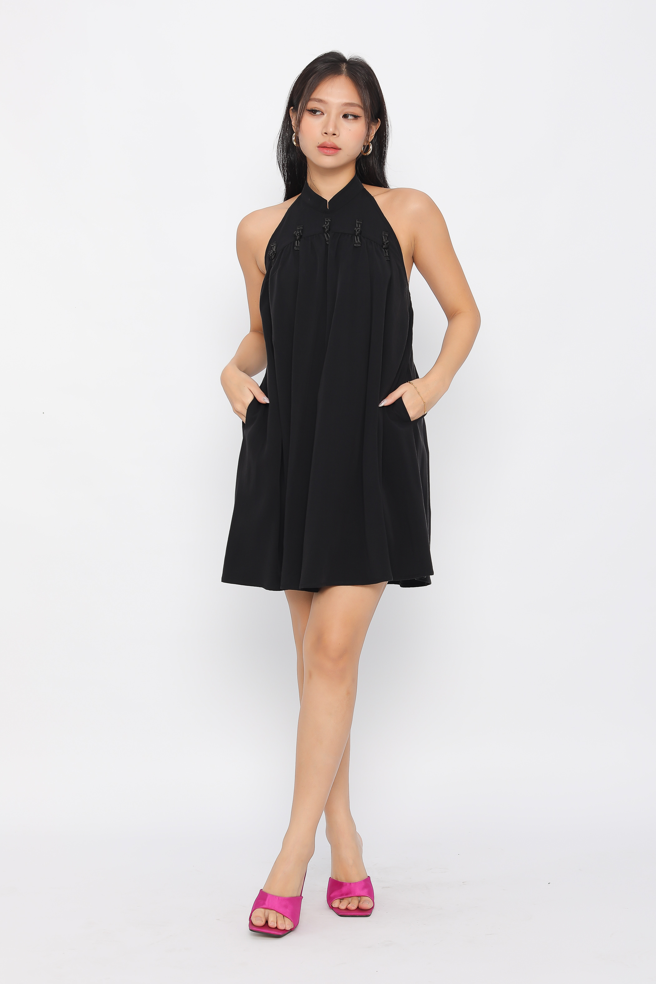 HUI HUI HALTER DRESS (BLACK)