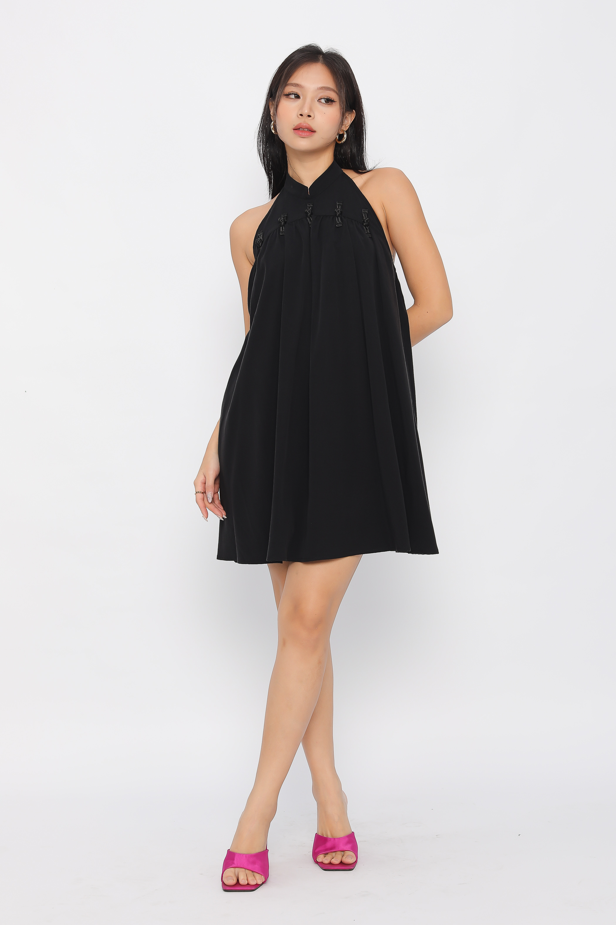 HUI HUI HALTER DRESS (BLACK)