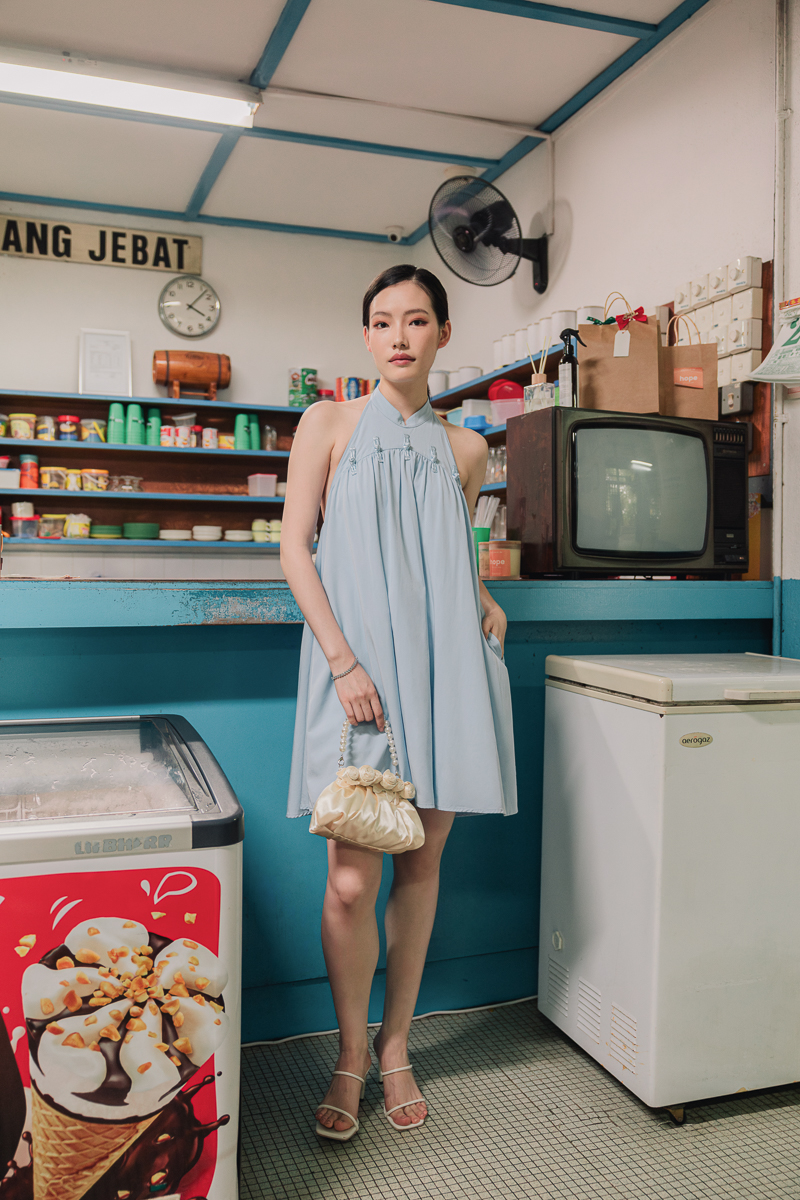 HUI HUI HALTER DRESS (LIGHT BLUE)