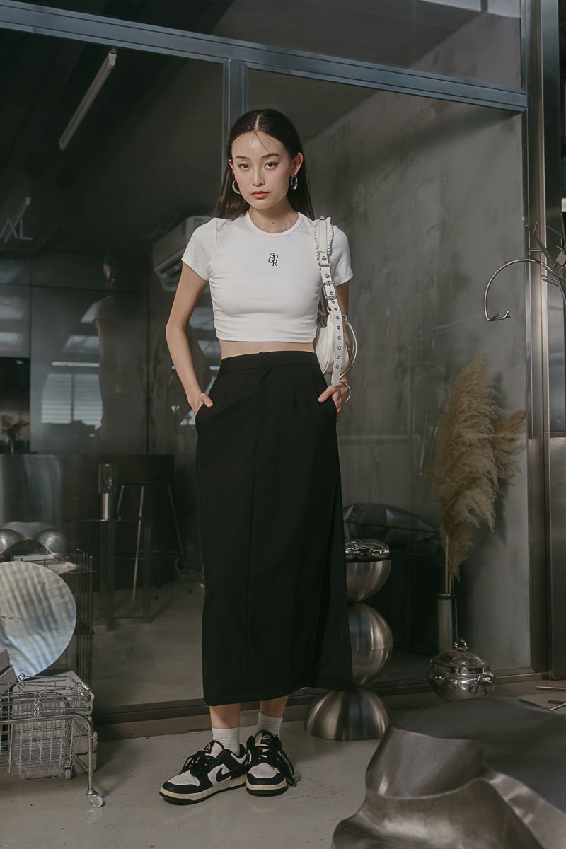 SIDE SLIT MAXI SKIRT (BLACK) 