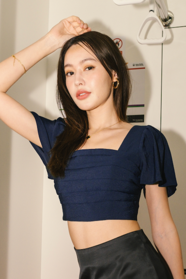 PAREE PLEATED TOP (NAVY)