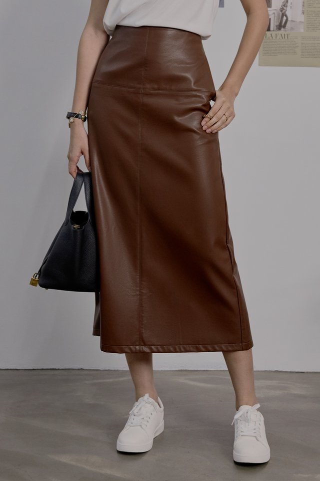 *BACKORDER* FAUX LEATHER MAXI SKIRT (BROWN)