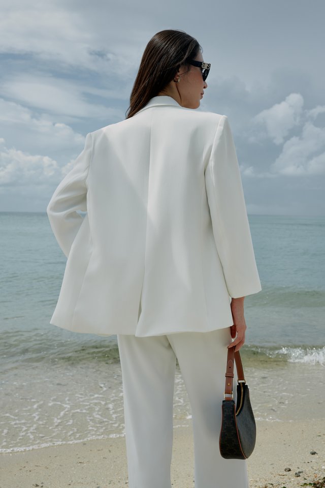 CAXS TAILORED BLAZER (WHITE)