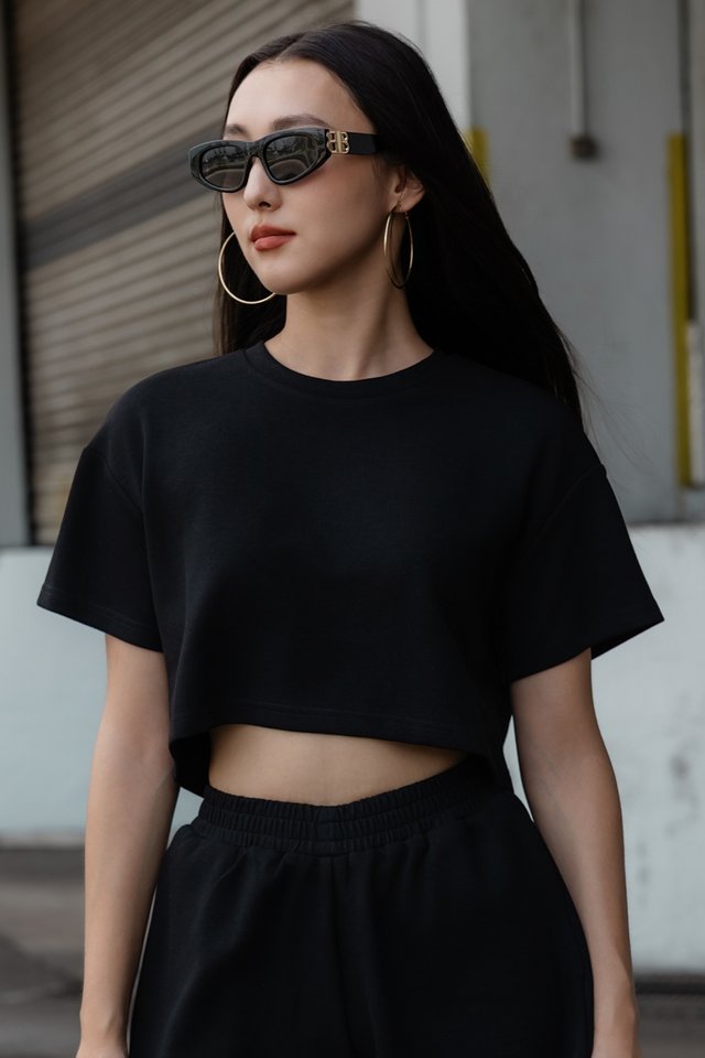 NANI CROP TOP (BLACK)