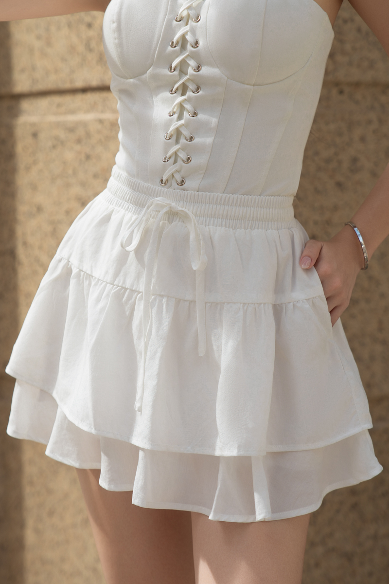 DREA DOUBLE TIERED SKORTS (WHITE)