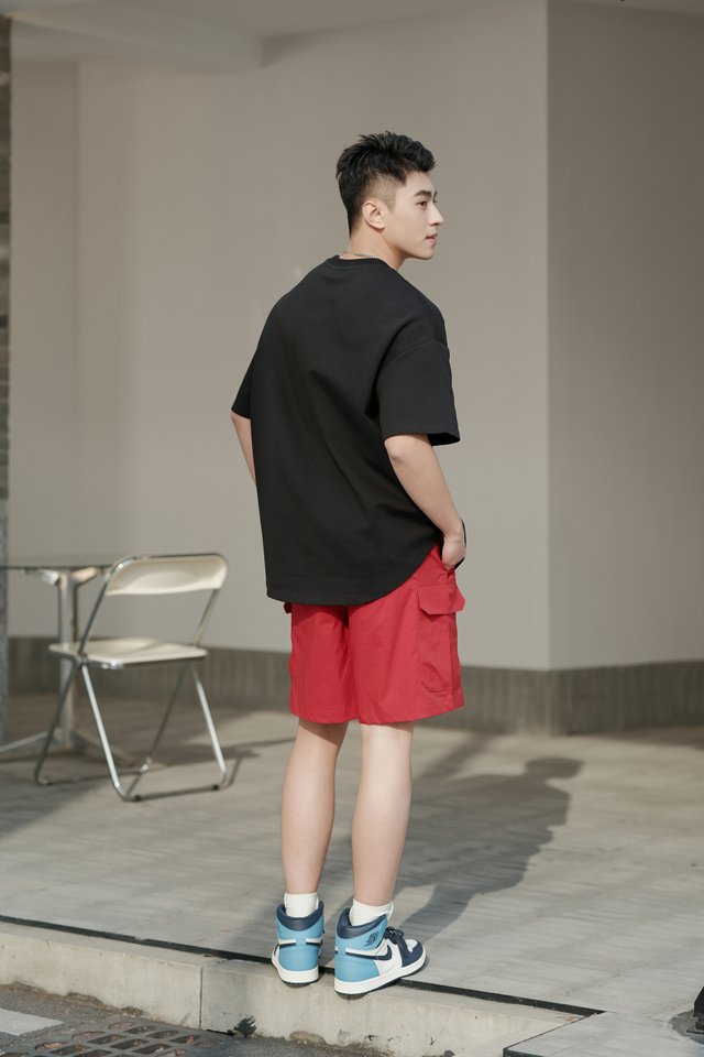 MENS CURVE HEM T-SHIRT (BLACK)