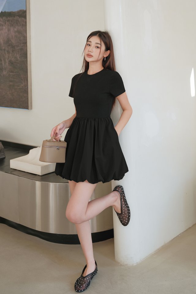 SLEEVED BUBBLE DRESS (BLACK)