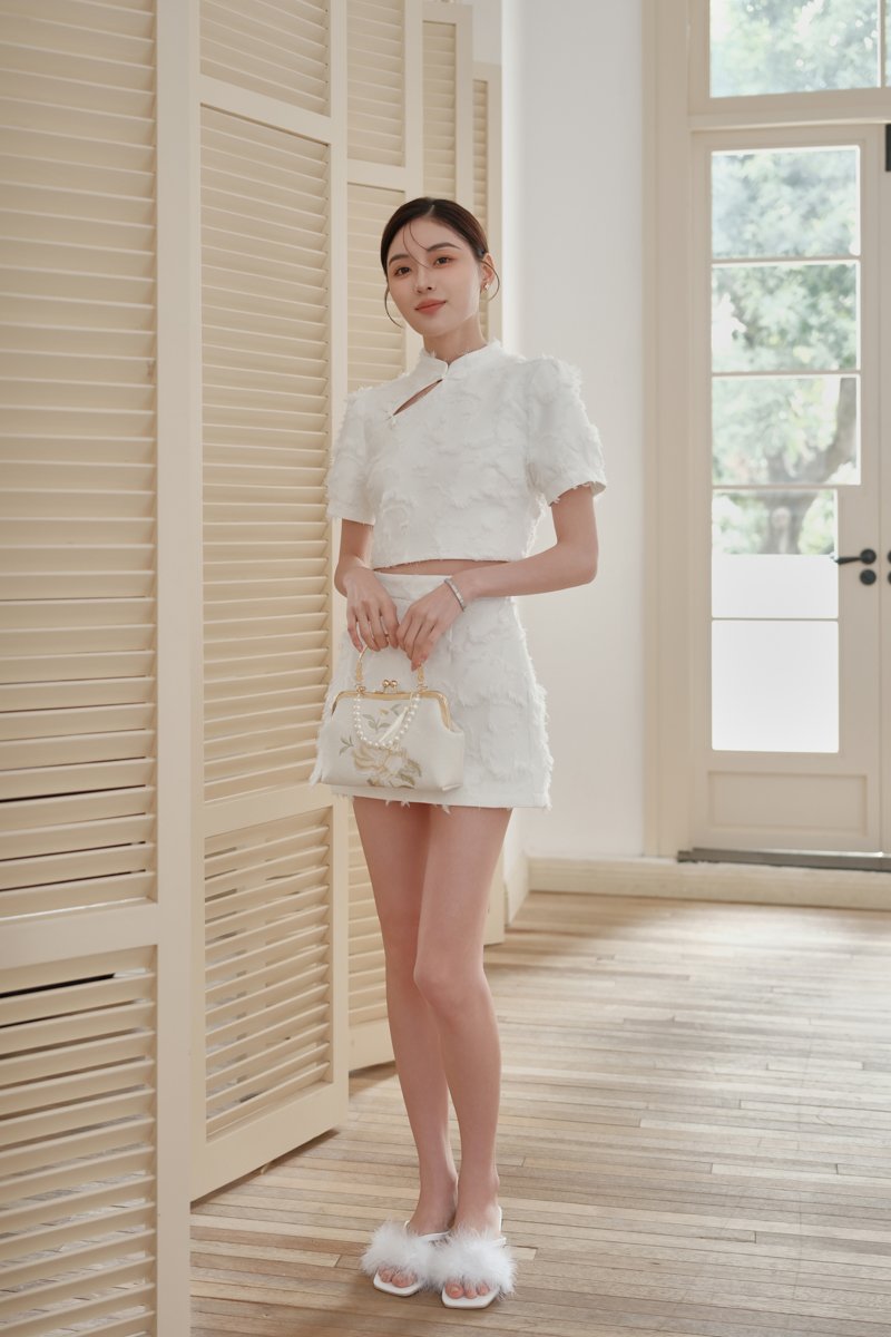 XUXU QIPAO TOP (WHITE)