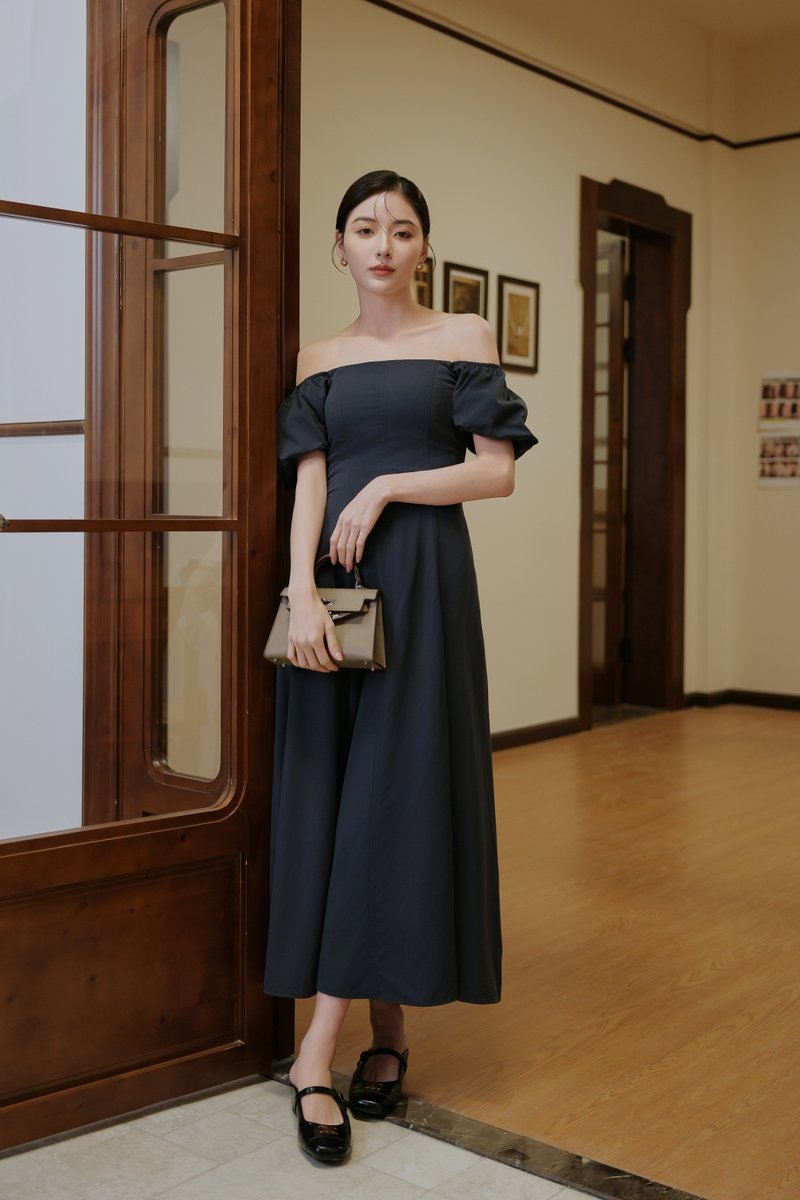 VERTICAL PANEL PADDED DRESS (MIDNIGHT NAVY)