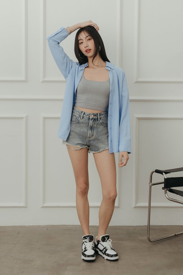 *BACKORDER* DAYLIGHT DENIM SHORTS (VINTAGE BLUE)