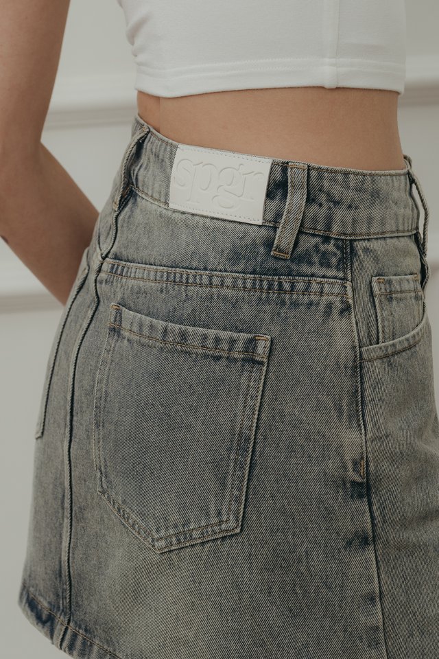 *BACKORDER* DELLAH DENIM SKORTS (VINTAGE WASH)