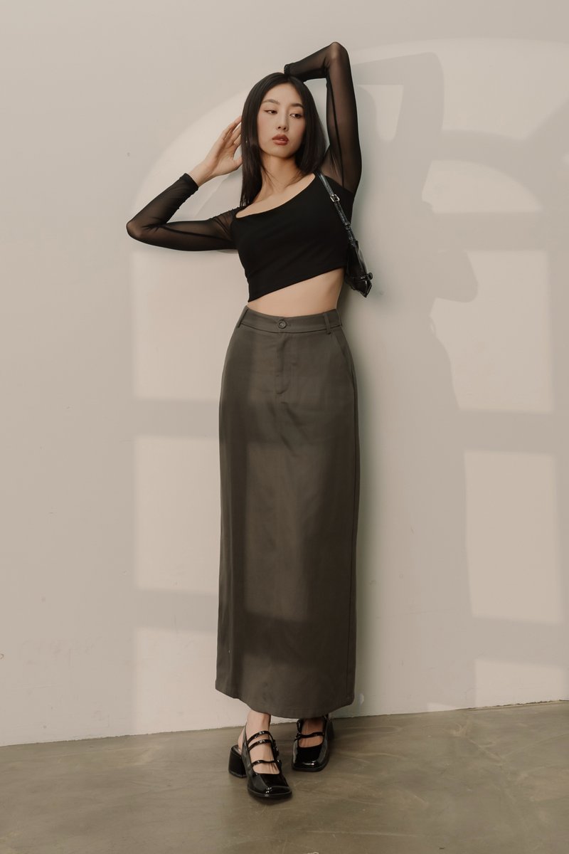 CUT IN MESH TOP (BLACK)