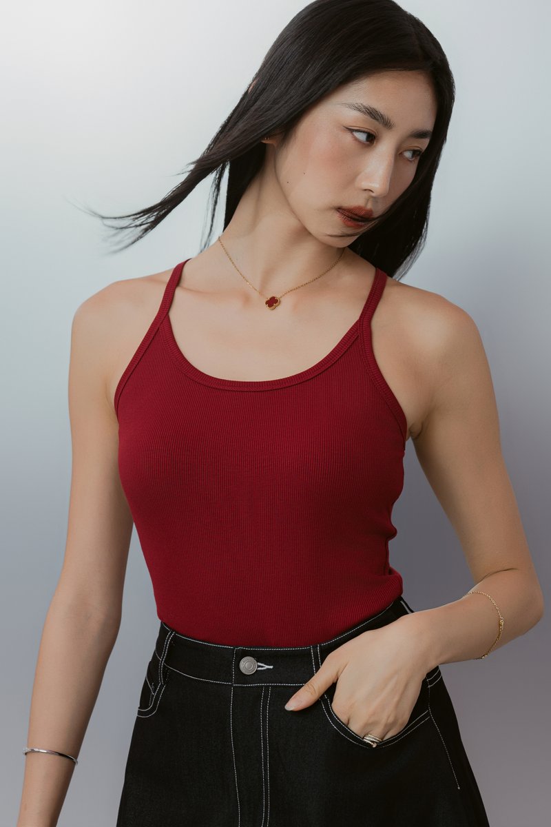 U-NECK RIBBED PADDED TOP (DARK RED)