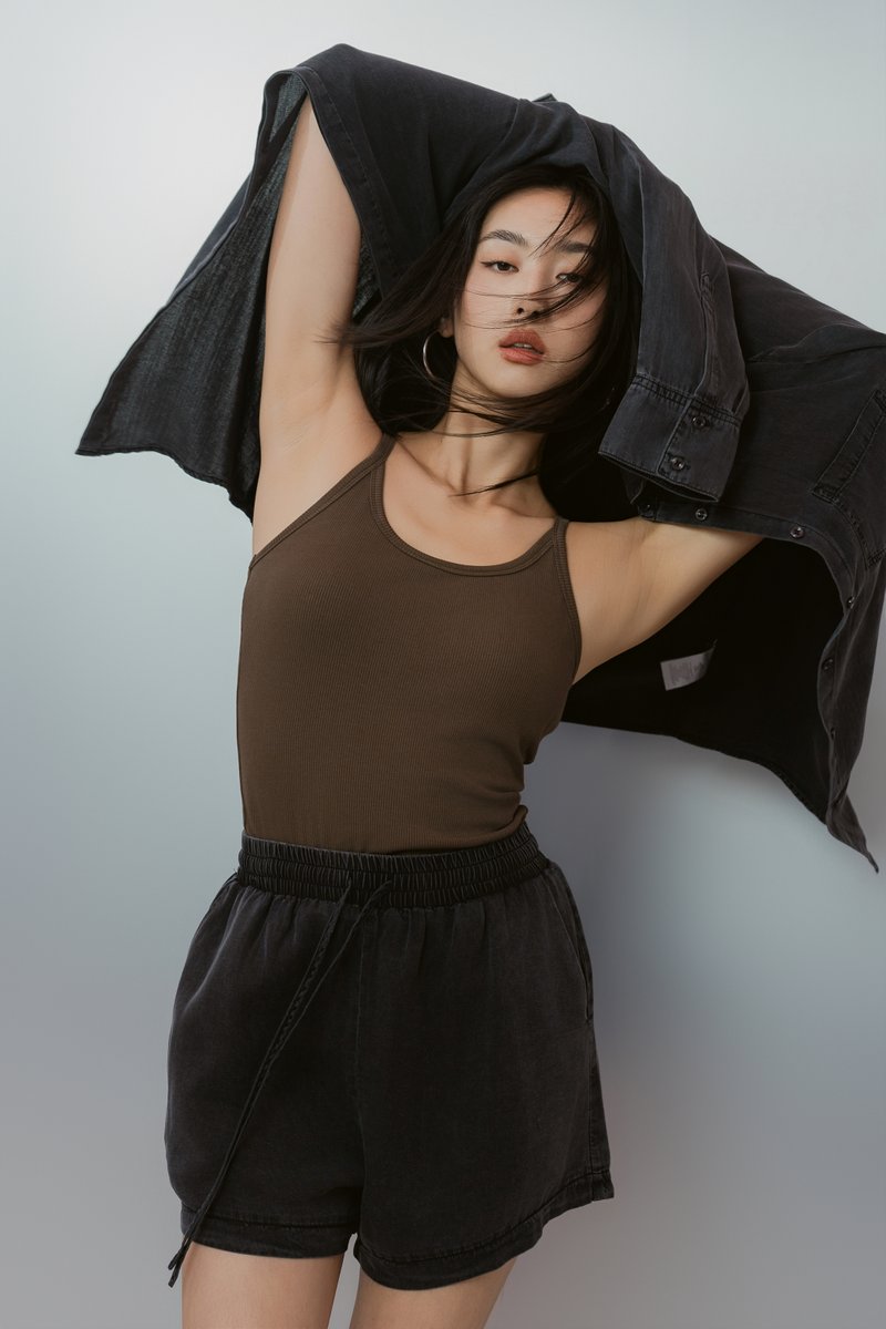 U-NECK RIBBED PADDED TOP (BLACK FOX)