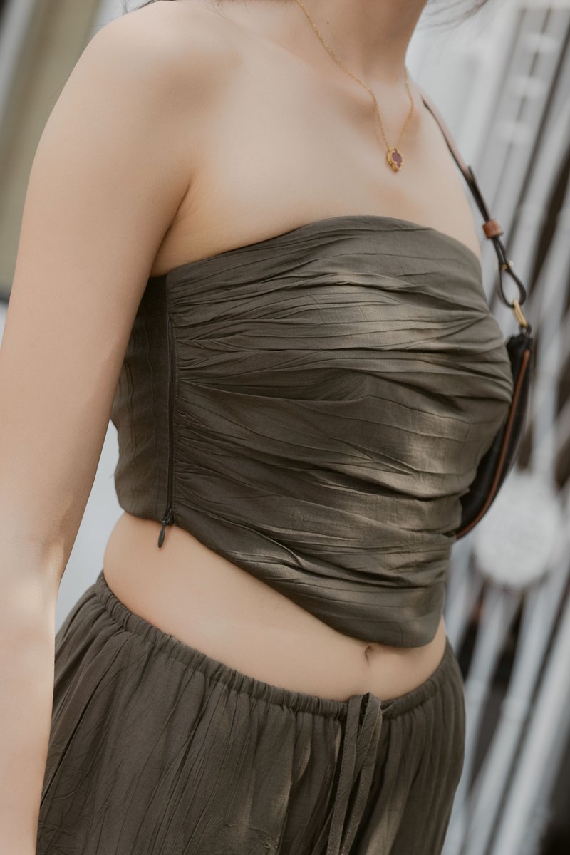 TITO TEXTURED PADDED TUBE TOP (BLACK FOX)