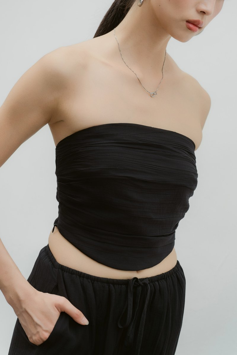 TITO TEXTURED PADDED TUBE TOP (BLACK)