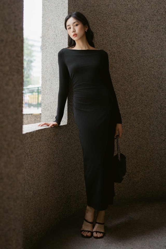 BRIA BOAT NECK MAXI (BLACK)