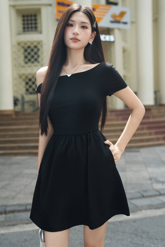 TYN TWISTED PADDED ROMPER DRESS (BLACK)