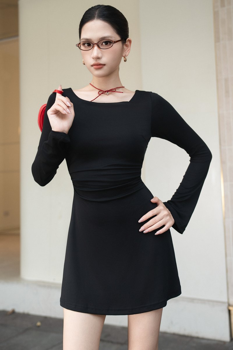 FLINDA FLARE SLEEVE ROMPER DRESS (BLACK)