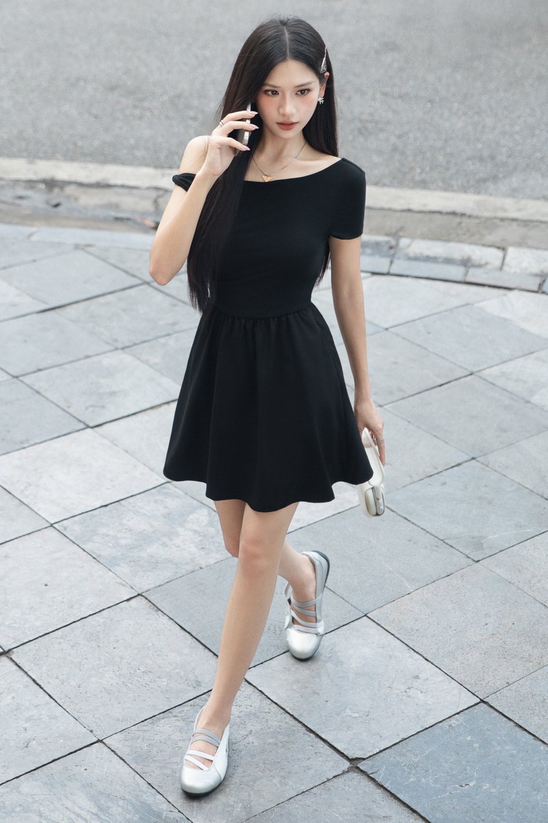 TYN TWISTED PADDED ROMPER DRESS (BLACK)