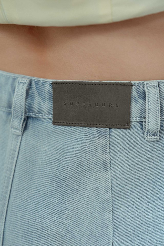 CHARLIE DENIM SHORTS (LIGHT BLUE)