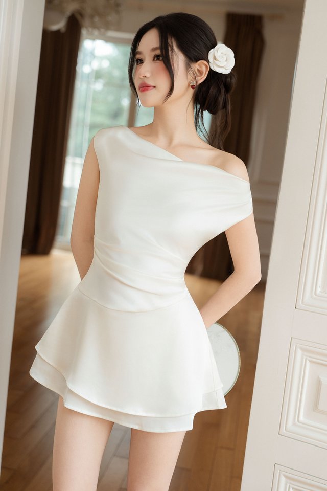 REMERY RUCHED DRESS (CHAMPAGNE)