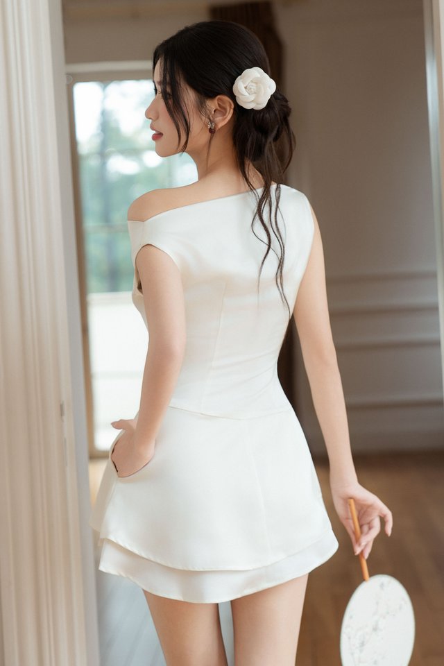 REMERY RUCHED DRESS (CHAMPAGNE)