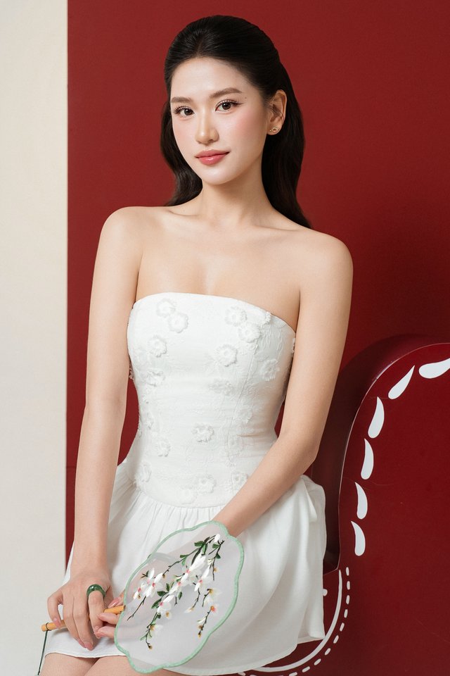 FLIR FLORAL MOTIF DRESS (WHITE)