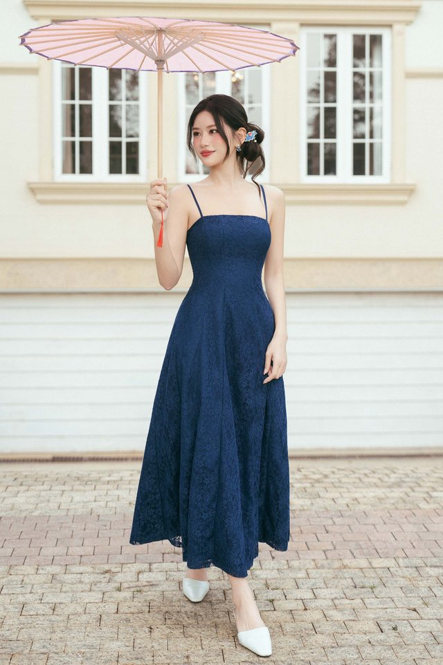 LANCY LACE PADDED MAXI DRESS (NAVY)