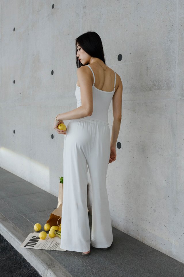 *BACKORDER* CASEY CAMI PADDED TOP (WHITE)