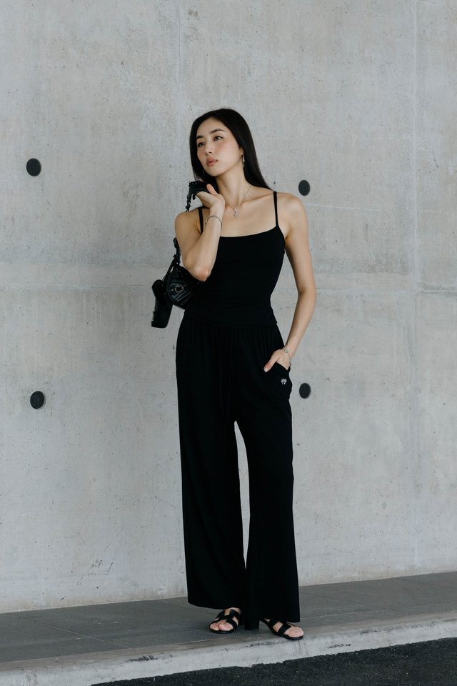 *BACKORDER* CASEY CAMI PADDED TOP (BLACK)