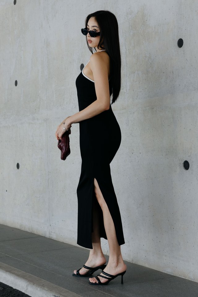YURI Y-BACK PADDED MAXI DRESS (BLACK)