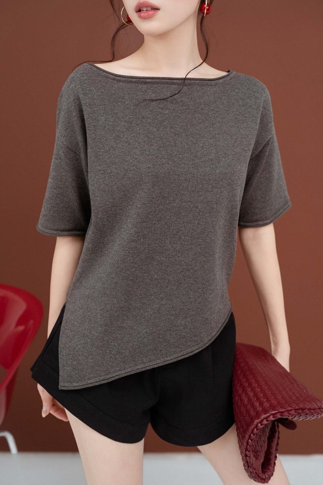 SOAH SLANTED KNIT TOP (BROWN)