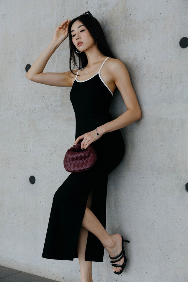 YURI Y-BACK PADDED MAXI DRESS (BLACK)
