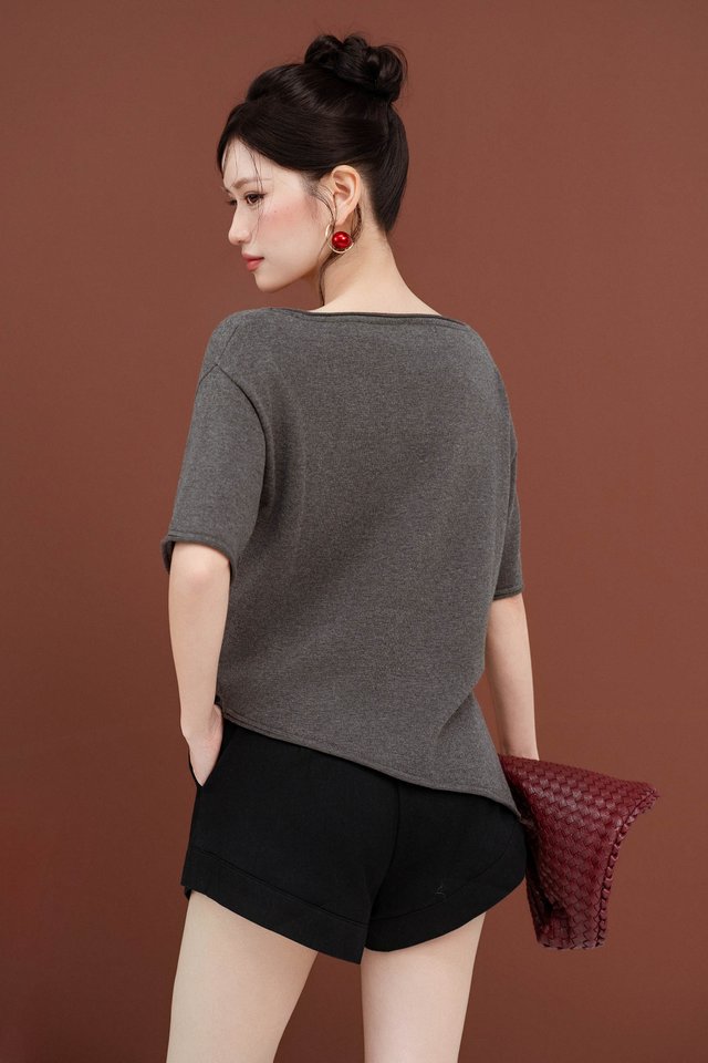 SOAH SLANTED KNIT TOP (BROWN)