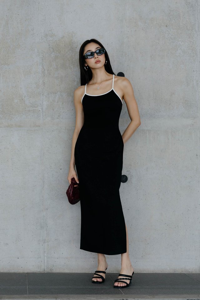 YURI Y-BACK PADDED MAXI DRESS (BLACK)