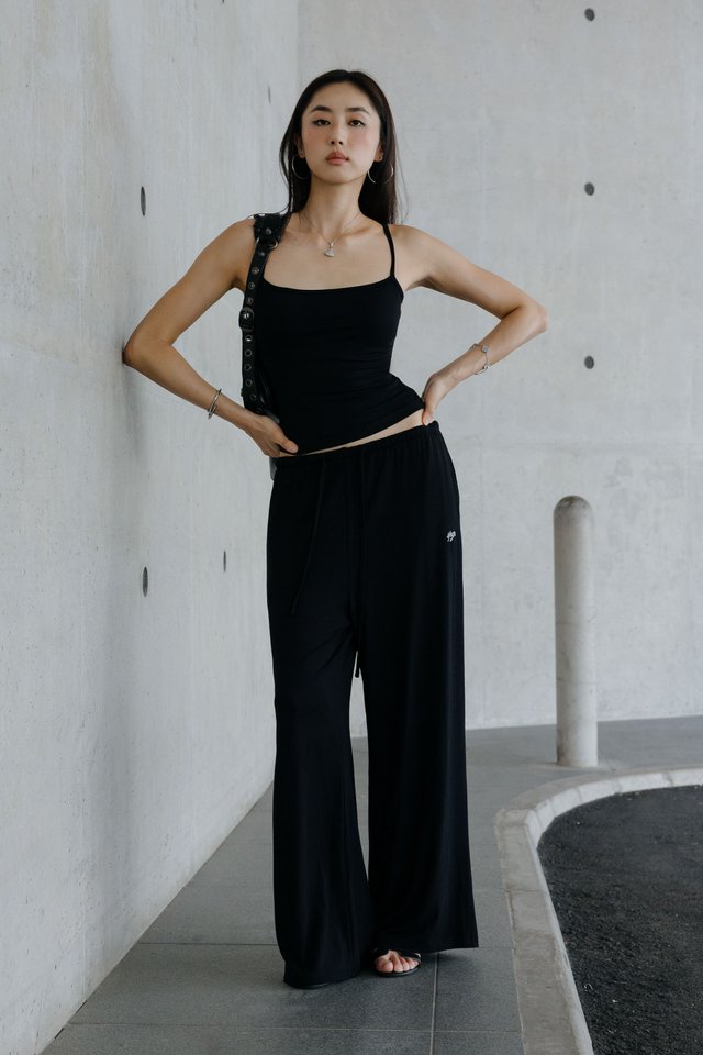 *BACKORDER* CASEY CAMI PADDED TOP (BLACK)