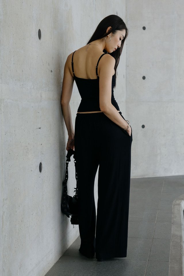 *BACKORDER* CASEY CAMI PADDED TOP (BLACK)