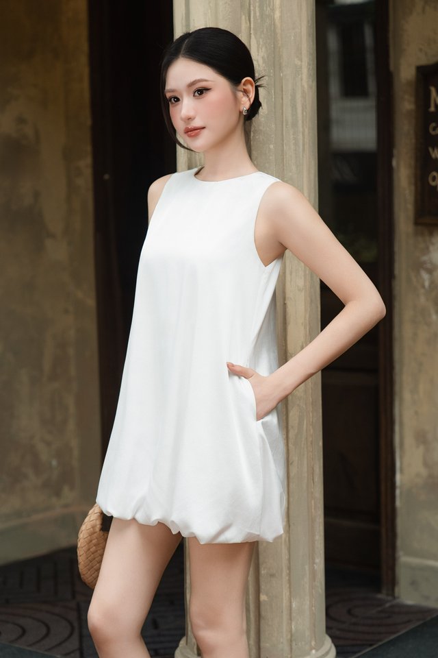 BALEN BUBBLE PADDED DRESS (WHITE)