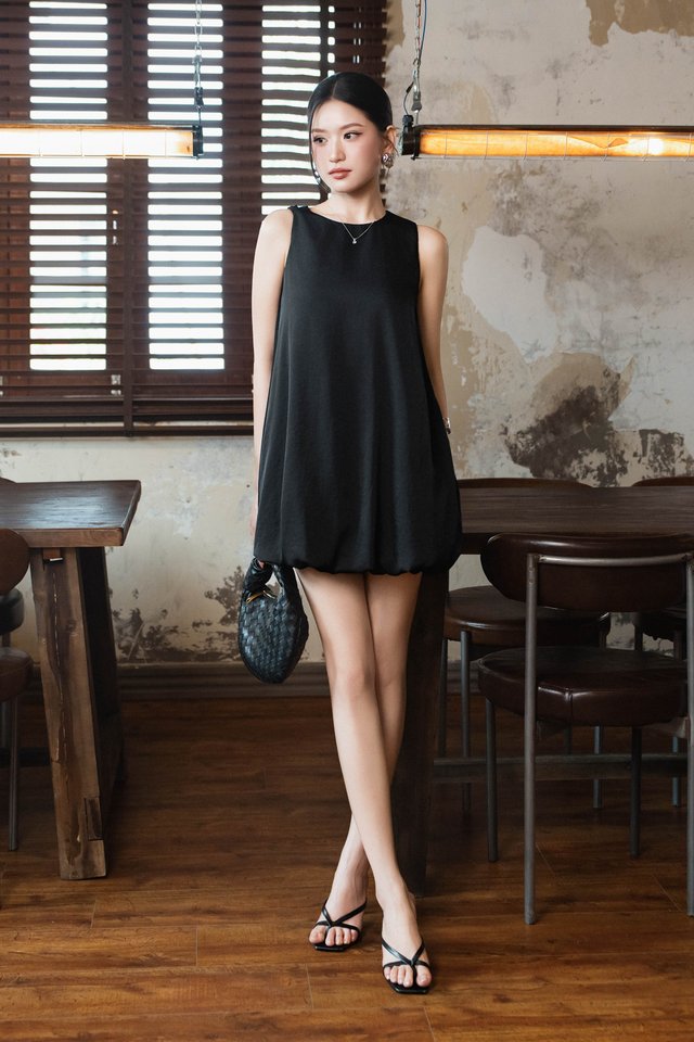 BALEN BUBBLE PADDED DRESS (BLACK)