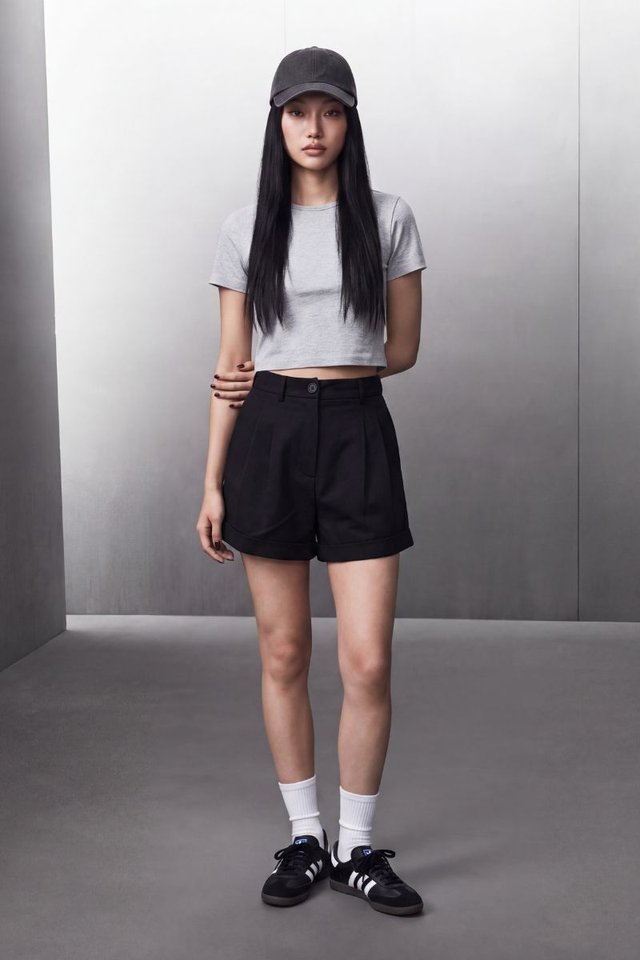 CHARLOTTE CHAMBRAY SHORTS (BLACK)