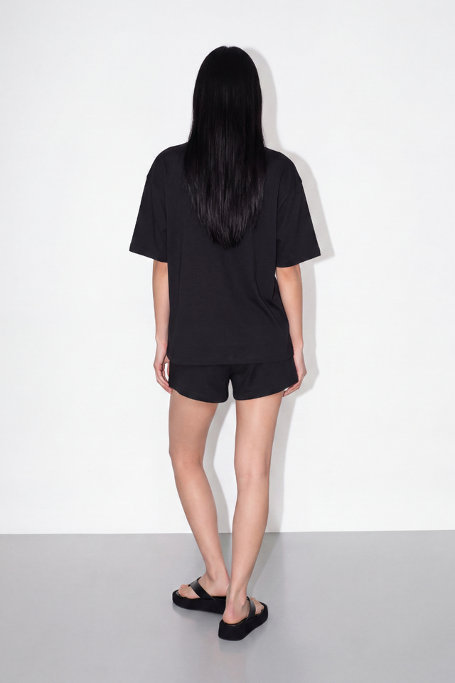 OLSEN OVERSIZED T-SHIRT (BLACK)