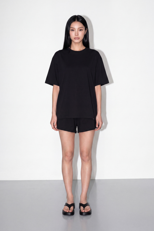 OLSEN OVERSIZED T-SHIRT (BLACK)